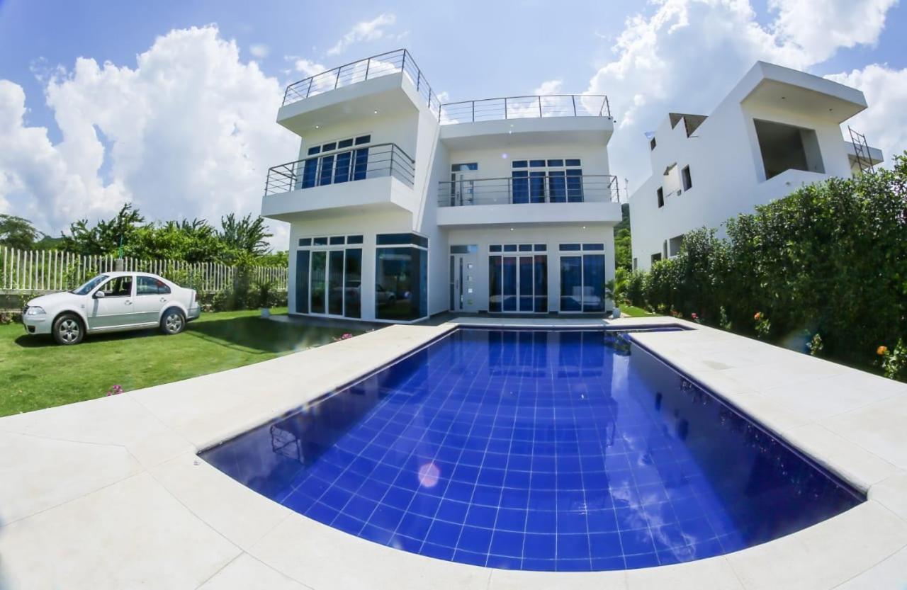 Casa Blanca Malibu Aparthotel Santa Verónica Exterior foto
